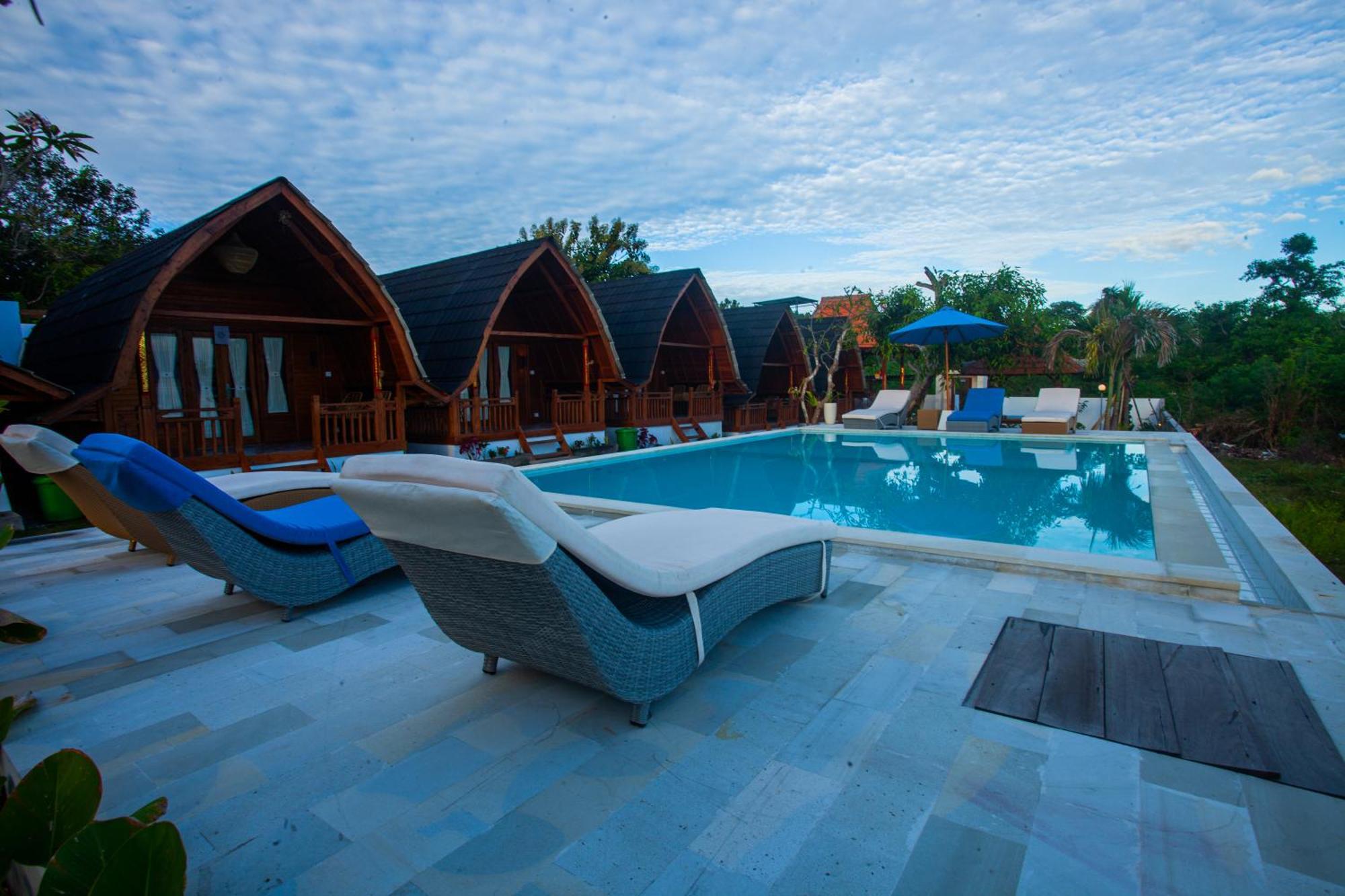 Plumeria Np Batununggul Bagian luar foto